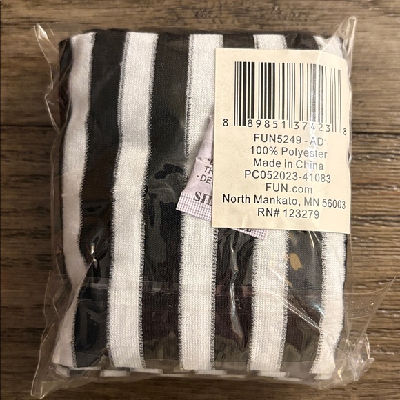 NWT [Fun] Black/White Striped Tights Stockings Nylons Women Standard One Size - Picture 4 of 6